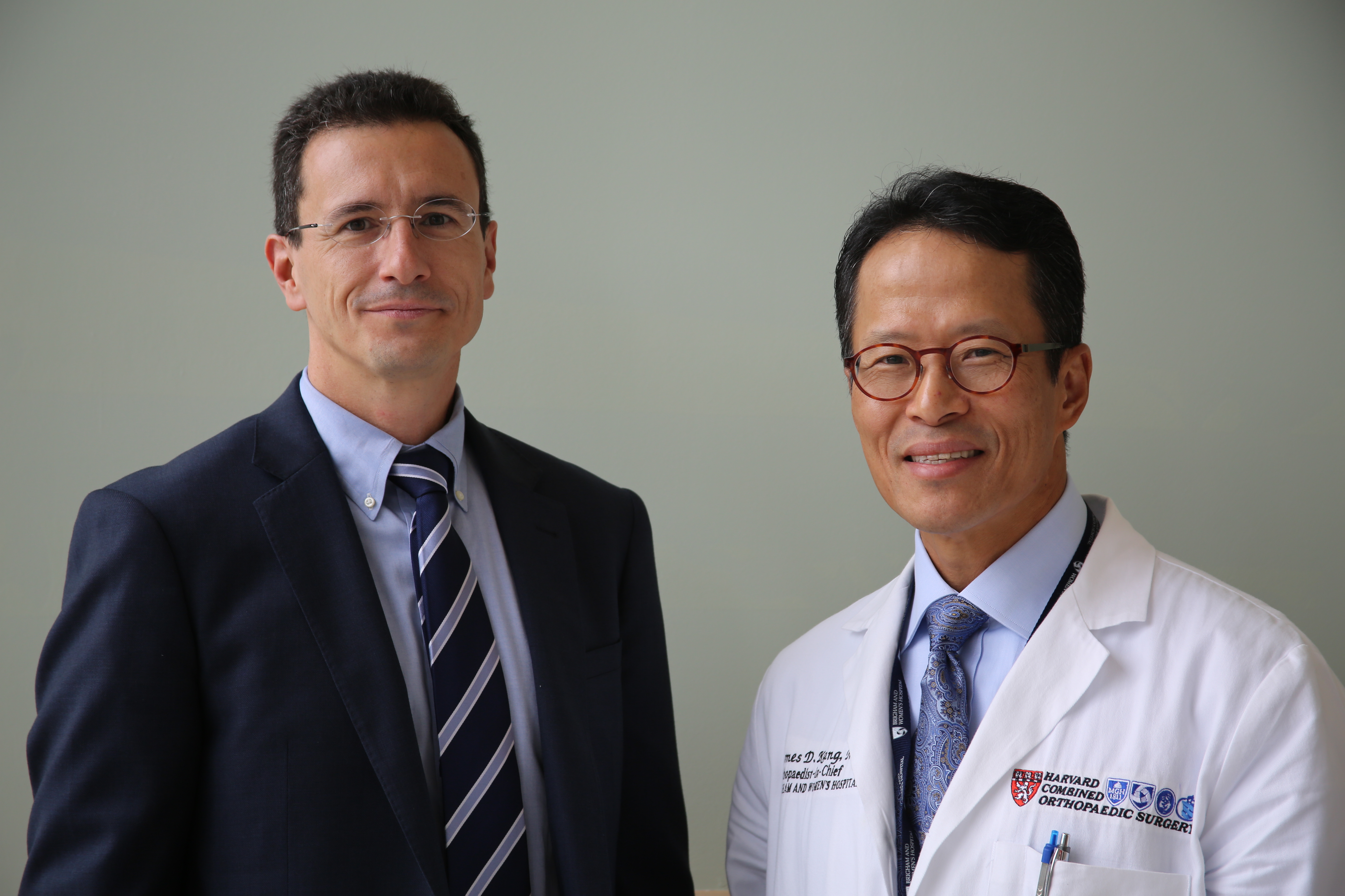 From left: Andreas Gomoll and James Kang are among the first wave of physicians whose patient ratings are now available online. 